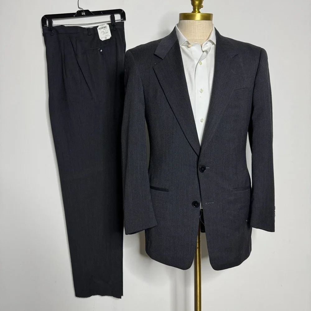 Cerruti 1881‎ Harry Rosen USA Men's Suit 38R 31W Solid Gray 2-Button Wool